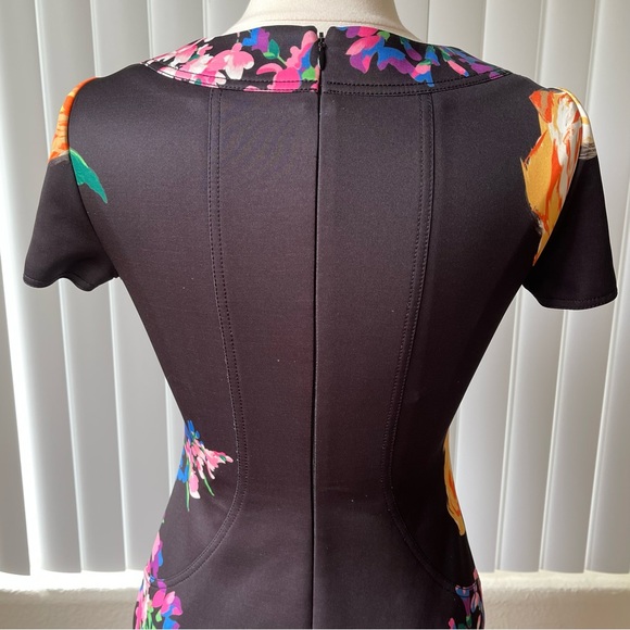 BLUMARINE Large Rose Floral Print Stretch Bodycon Dress Size: S  $2327 - Picture 11 of 16